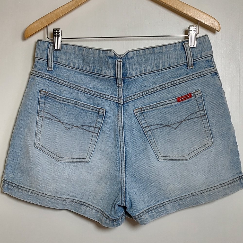 Vintage Zanadi Women's Junior's Light Blue Denim Shorts - Picture 5 of 8
